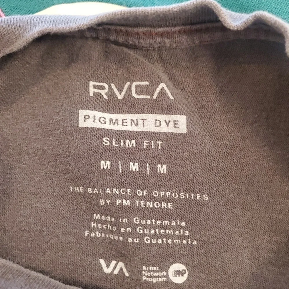 Men's Medium The North Face T-shirt BEAR RVCA T Shirt Champion Lot of 3 Youth‎